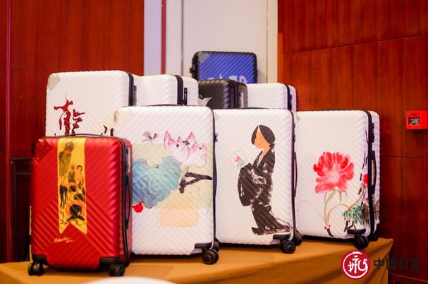 2026商务差旅耐用之选 舒提啦高端旅行箱商务信息全解析
